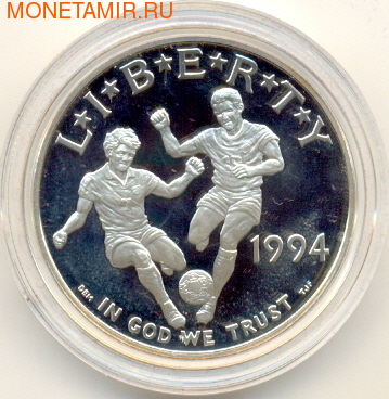 Футболисты с мячом. Соединенные Штаты Америки 1 доллар 1994. (фото)